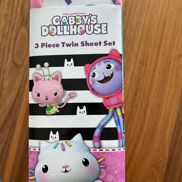 Gabby’s Dollhouse 3 Piece Twin Sheet Set - New in Package - Picture 3 of 6